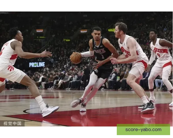 文班亚马26分14篮板马刺三人20+大胜热火豪取六连胜